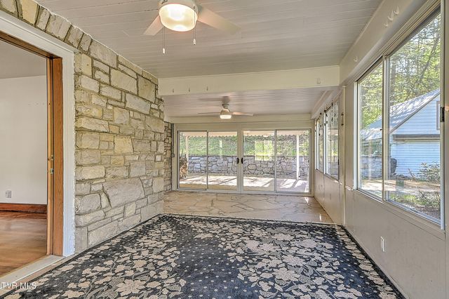 303 Tennessee 143, Roan Mountain, TN 37687