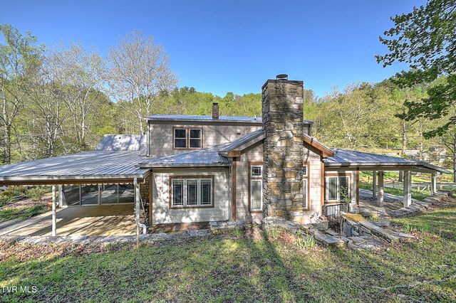 303 Tennessee 143, Roan Mountain, TN 37687