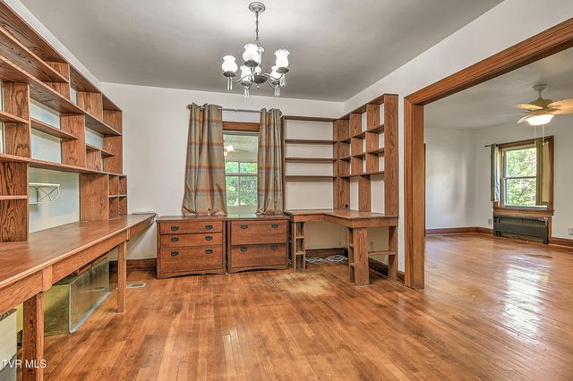 303 Tennessee 143, Roan Mountain, TN 37687