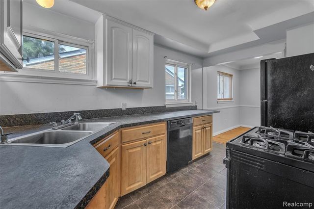 16625 Beech Daly Road, Redford, MI 48240