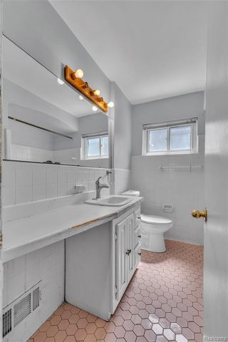 16625 Beech Daly Road, Redford, MI 48240