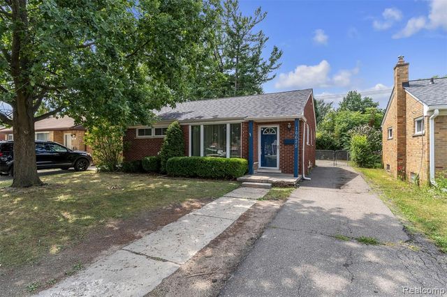 16625 Beech Daly Road, Redford, MI 48240