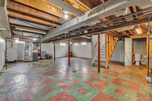 16625 Beech Daly Road, Redford, MI 48240