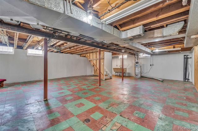 16625 Beech Daly Road, Redford, MI 48240