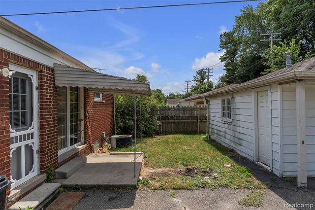 16625 Beech Daly Road, Redford, MI 48240
