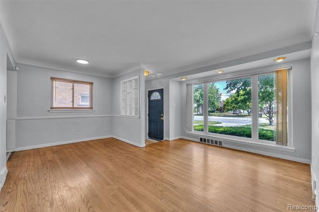 16625 Beech Daly Road, Redford, MI 48240