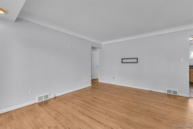 16625 Beech Daly Road, Redford, MI 48240