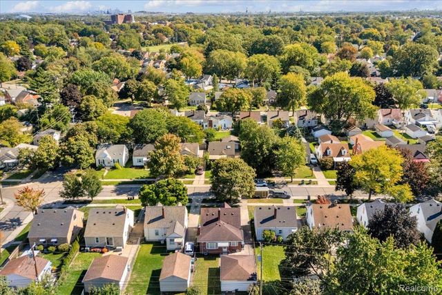 3330 Detroit Street, Dearborn, MI 48124