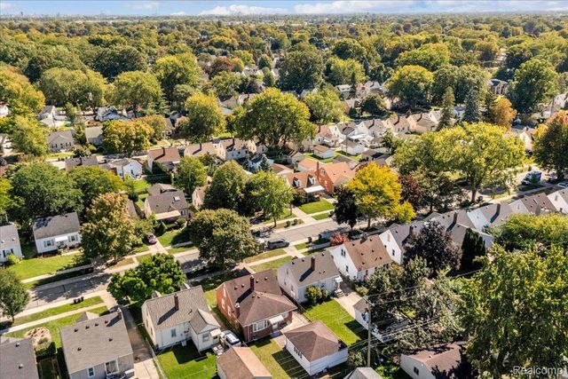 3330 Detroit Street, Dearborn, MI 48124