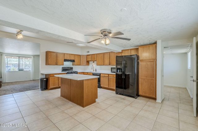 1930 W Waverly Street, Tucson, AZ 85745