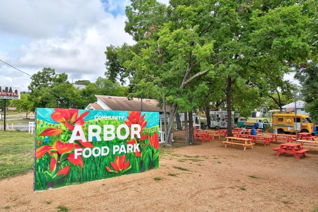 2009 Haskell ST, Austin, TX 78702