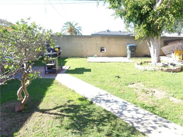 325 N Sunset, La Habra, CA 90631