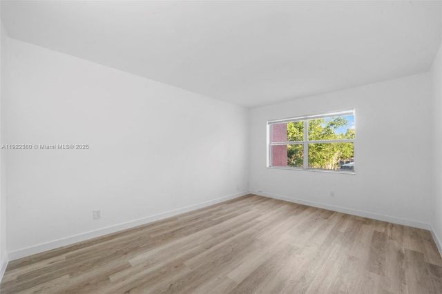 9601 Sunrise Lakes Blvd 206, Sunrise, FL 33322