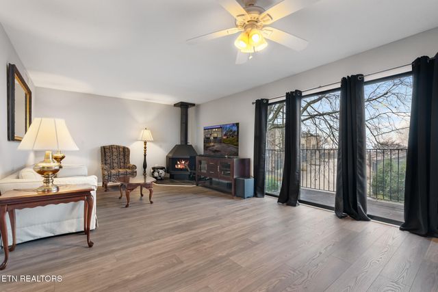 1900 Cherokee Bluff Drive, Knoxville, TN 37920