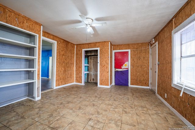 7036 US Highway 87, China Grove, TX 78263