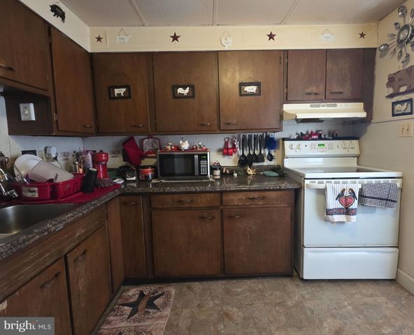 118-120 W MAIN ST W W, Millville, NJ 08332