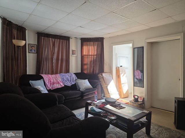 118-120 W MAIN ST W W, Millville, NJ 08332