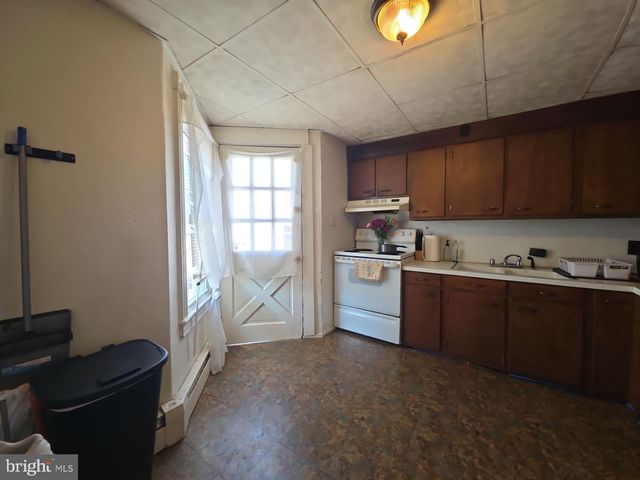 118-120 W MAIN ST W W, Millville, NJ 08332