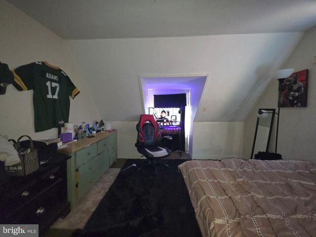 118-120 W MAIN ST W W, Millville, NJ 08332