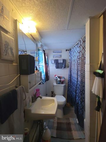 118-120 W MAIN ST W W, Millville, NJ 08332