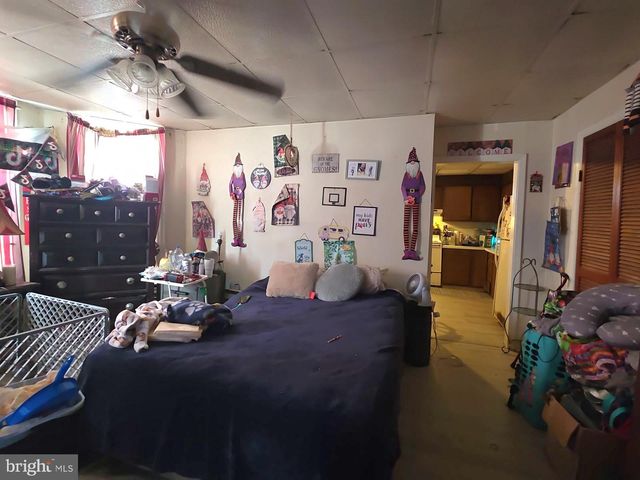 118-120 W MAIN ST W W, Millville, NJ 08332