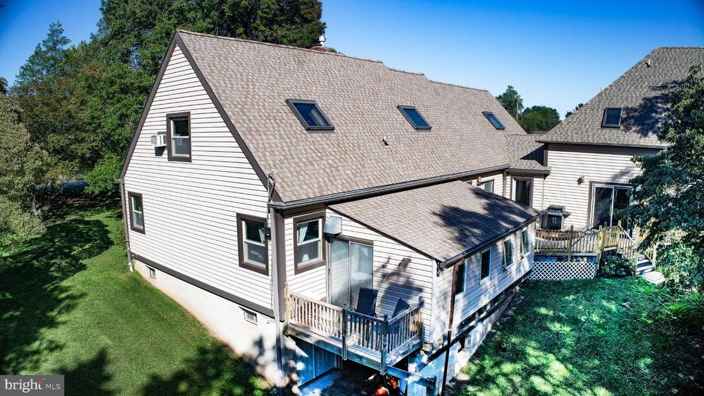 100 RUSSELL RD, PHOENIXVILLE, PA 19460 — photo 5