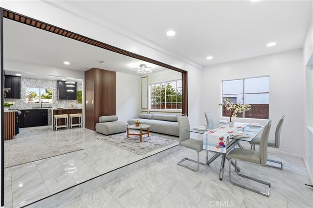 18114 Schoenborn, Northridge, CA 91325