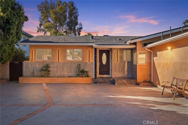 18114 Schoenborn, Northridge, CA 91325