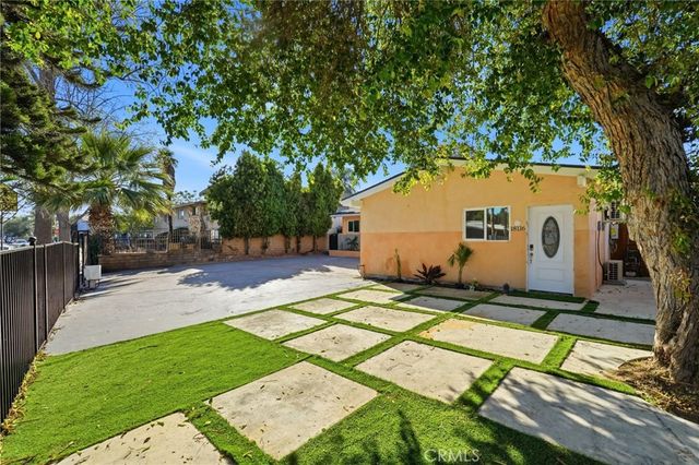 18114 Schoenborn, Northridge, CA 91325