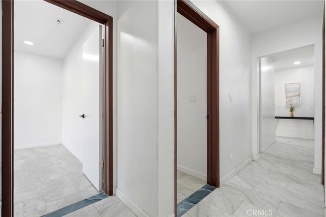 18114 Schoenborn, Northridge, CA 91325