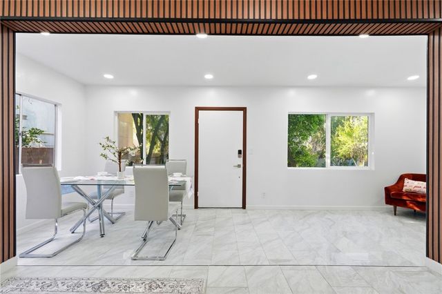 18114 Schoenborn, Northridge, CA 91325