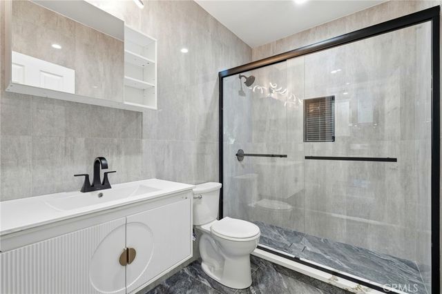 18114 Schoenborn, Northridge, CA 91325