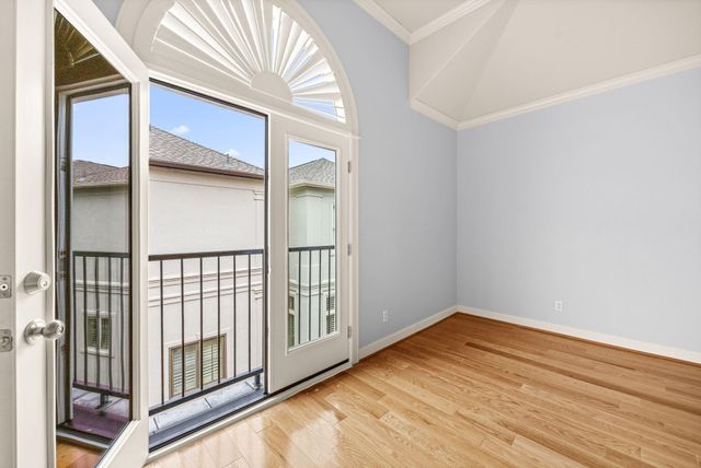 119 Dennis Street, Houston, TX 77006