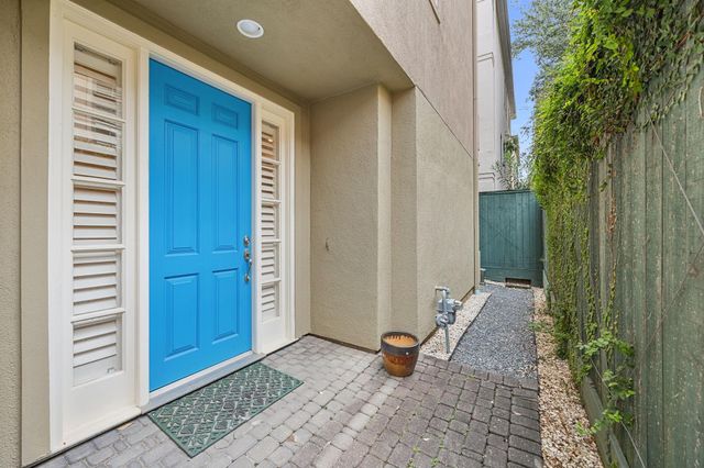 119 Dennis Street, Houston, TX 77006