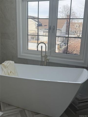 2661 Hyacinth Street, Westbury, NY 11590