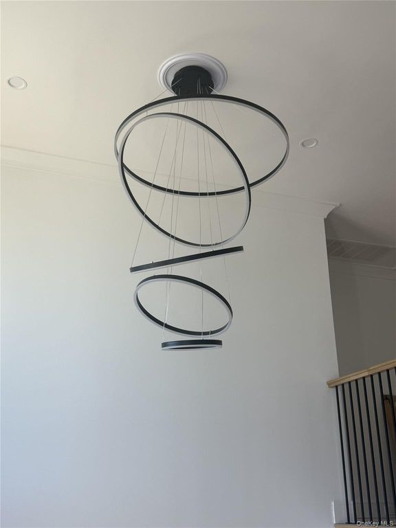 2661 Hyacinth Street, Westbury, NY 11590