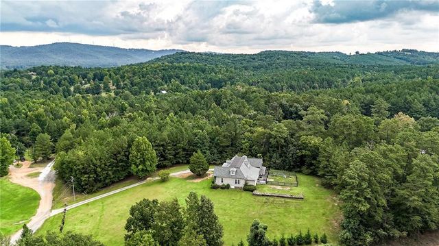 14 Nature Walk Road SW, Rome, GA 30161