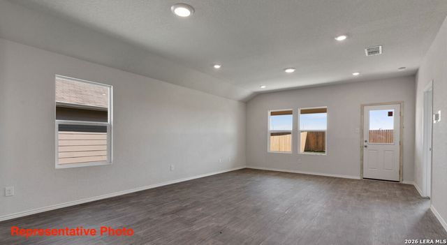 925 Armadillo, Seguin, TX 78155