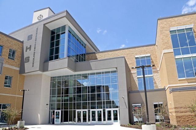 925 Armadillo, Seguin, TX 78155