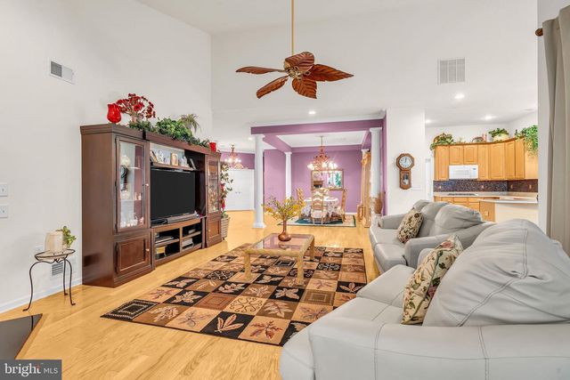 211 BRIGANTINE BLVD, Waretown, NJ 08758