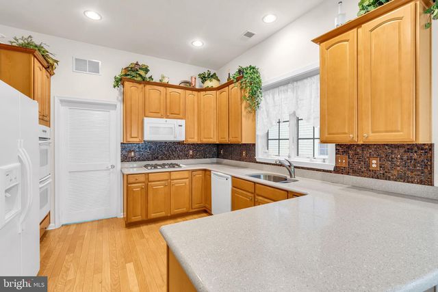 211 BRIGANTINE BLVD, Waretown, NJ 08758