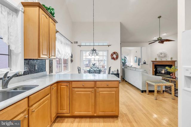 211 BRIGANTINE BLVD, Waretown, NJ 08758