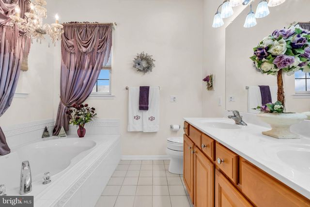 211 BRIGANTINE BLVD, Waretown, NJ 08758