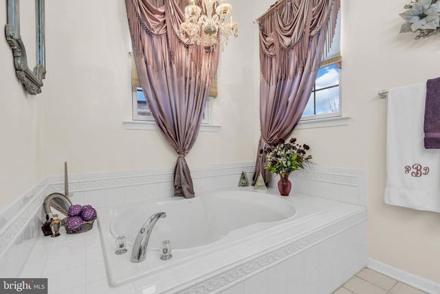 211 BRIGANTINE BLVD, Waretown, NJ 08758