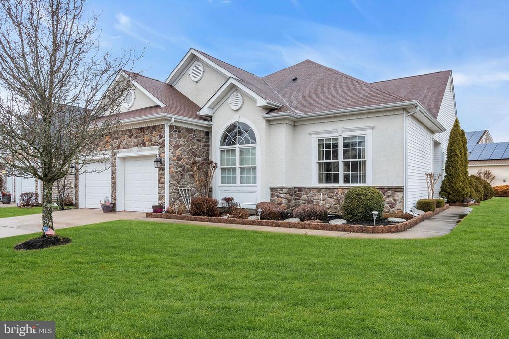 211 BRIGANTINE BLVD, Waretown, NJ 08758