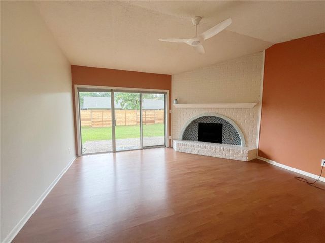 8702 Dawnridge CIR, Austin, TX 78757
