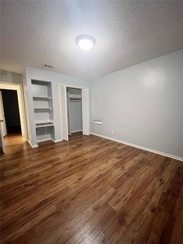 8702 Dawnridge CIR, Austin, TX 78757
