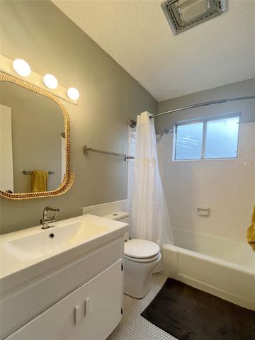 8702 Dawnridge CIR, Austin, TX 78757