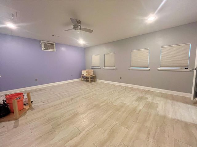 8702 Dawnridge CIR, Austin, TX 78757