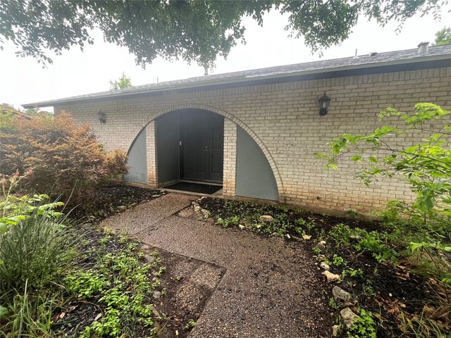 8702 Dawnridge CIR, Austin, TX 78757